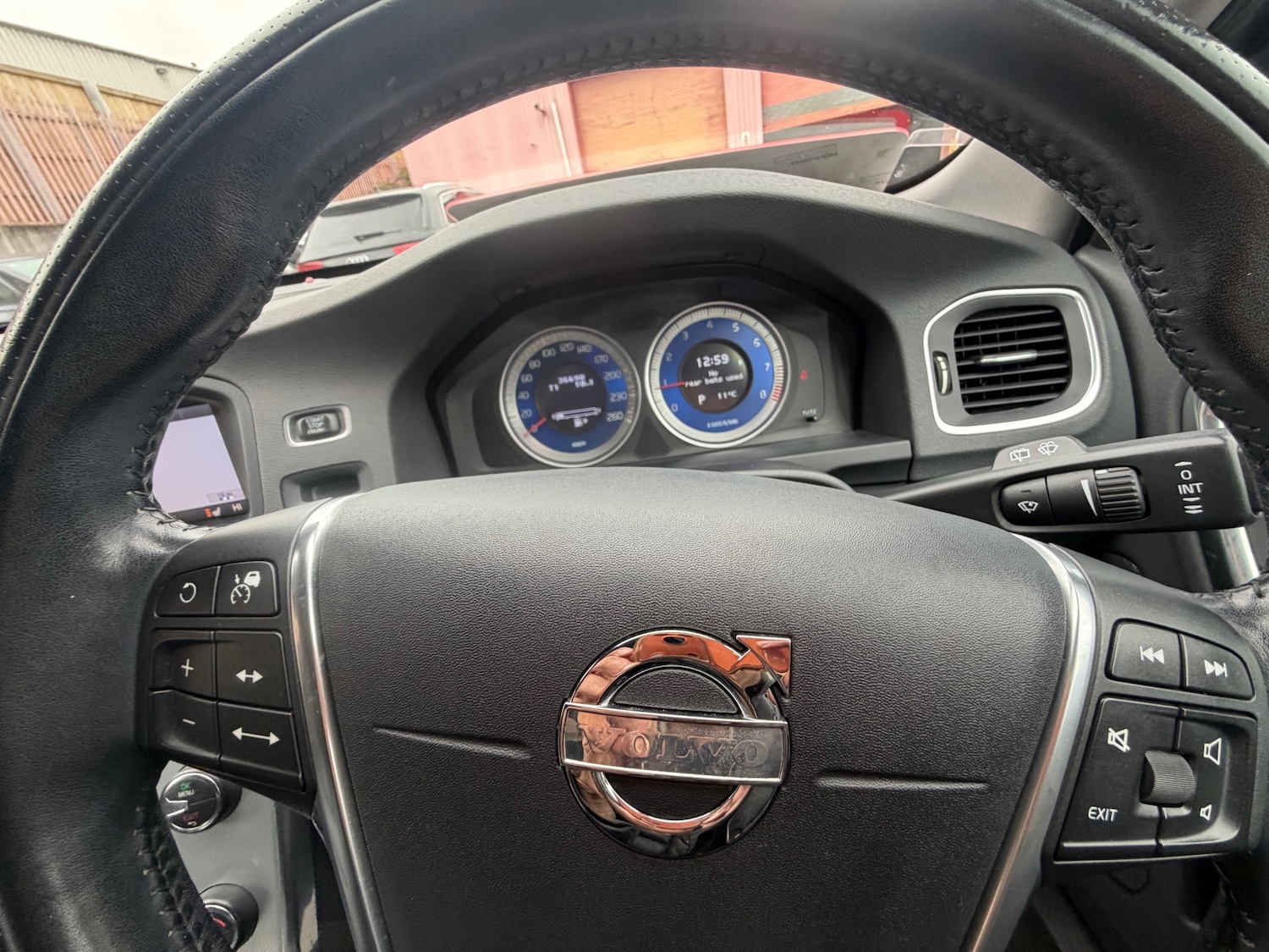 Used Volvo V60 2012 for sale - 77846503: Photo 12