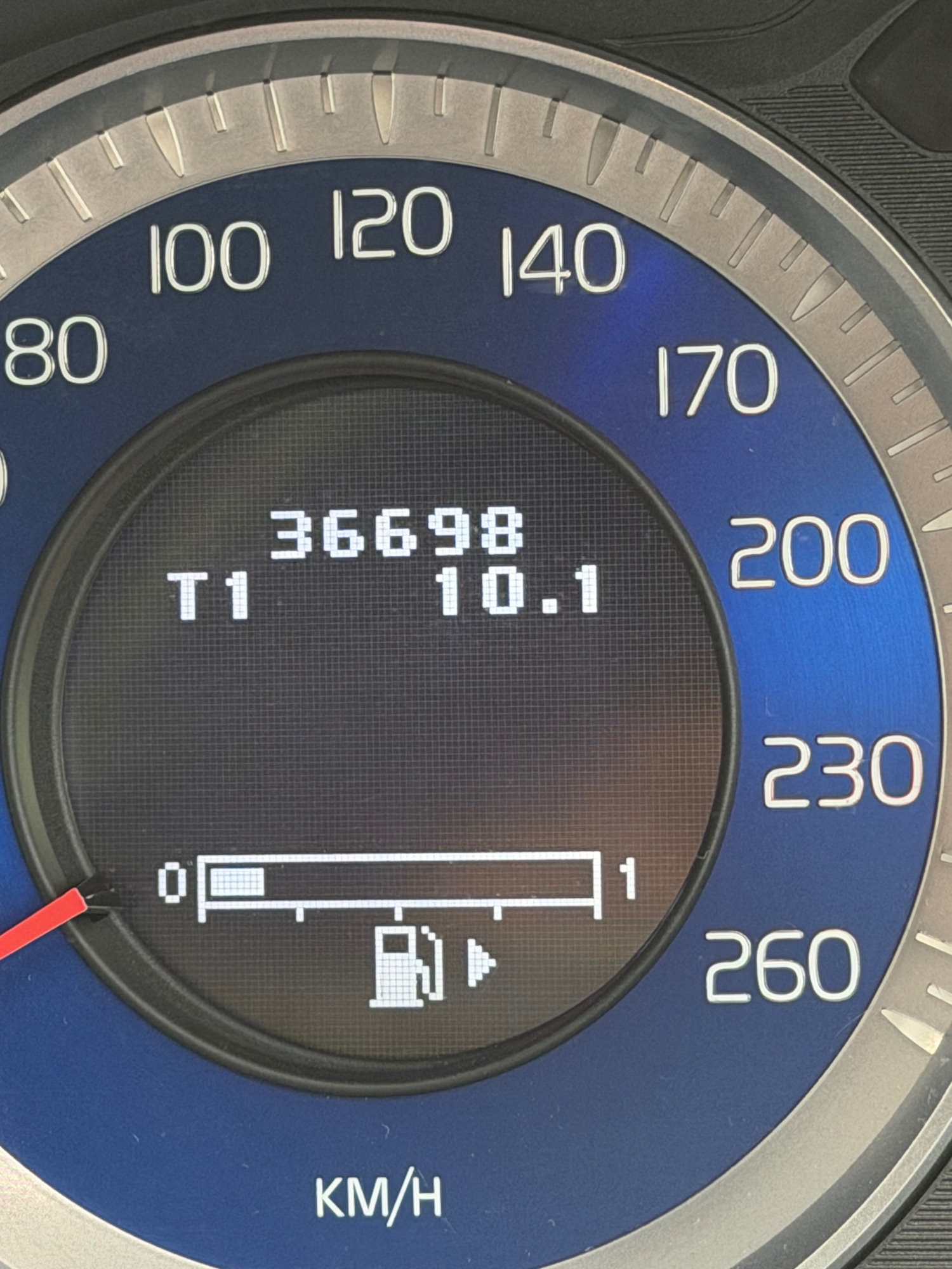 Used Volvo V60 2012 for sale - 77846503: Photo 15