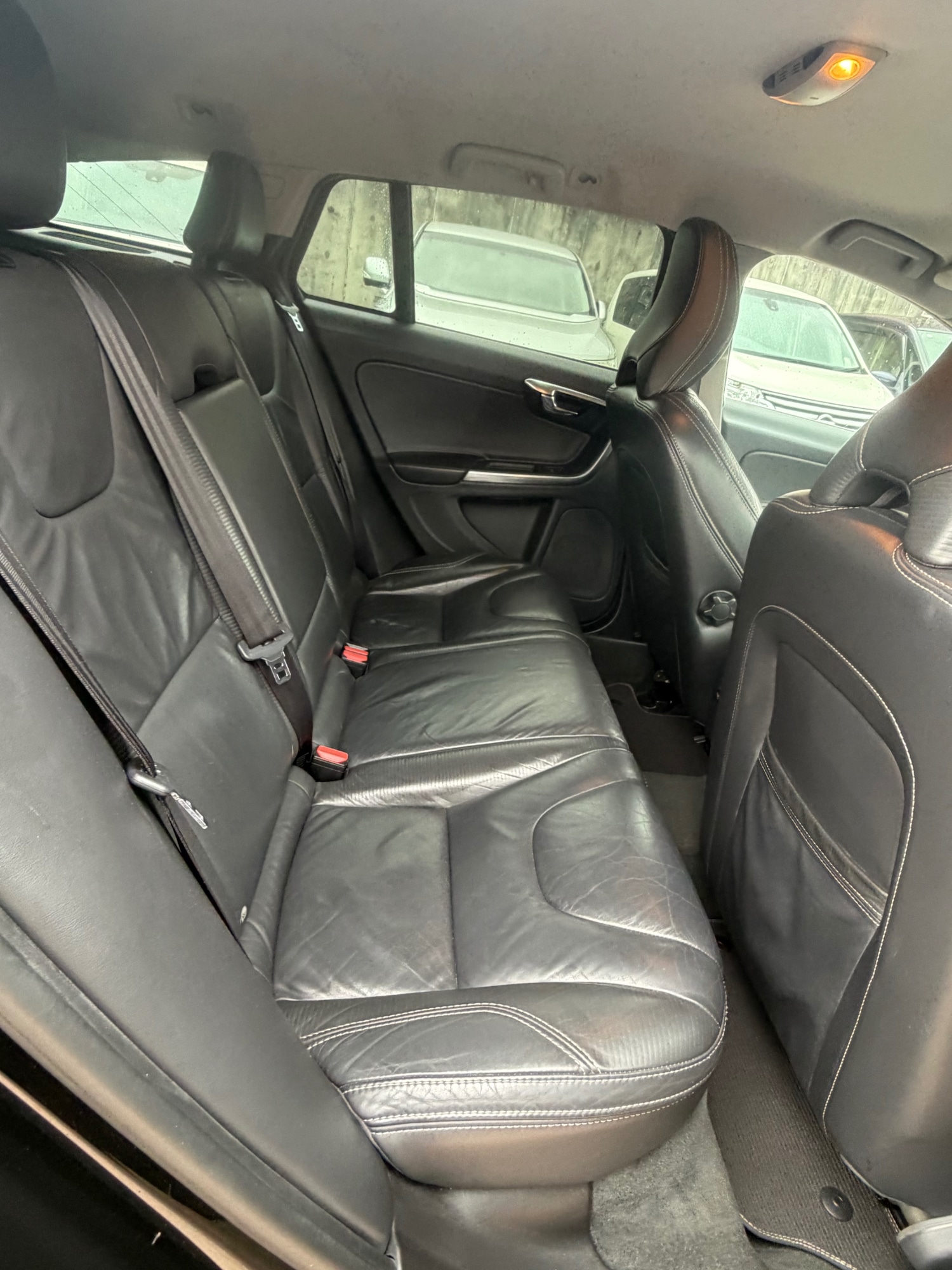 Used Volvo V60 2012 for sale - 77846503: Photo 9