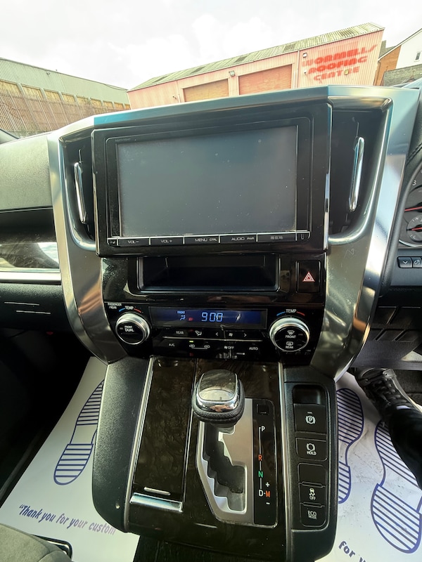 Used Toyota Vellfire 2015 for sale - 75681639: Photo 16