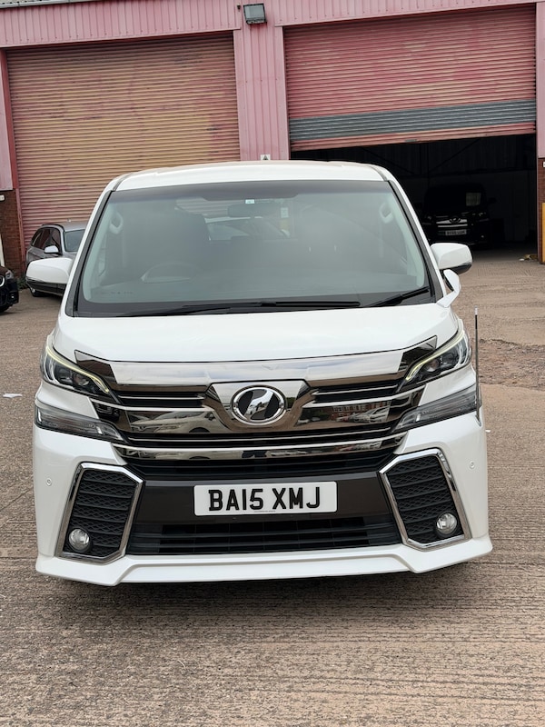 Used Toyota Vellfire 2015 for sale - 75681639: Photo 1