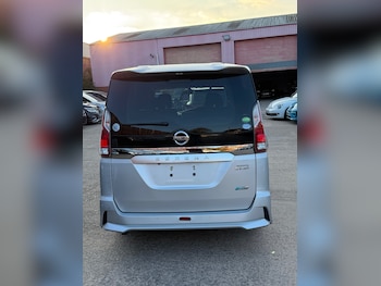 Used Nissan Serena 2017 for sale - 77975999: Photo