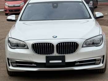 2015 - 740I hybird 3L executive package