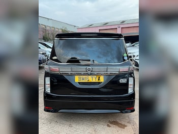 Used Nissan Elgrand 2016 for sale - 79588976: Photo