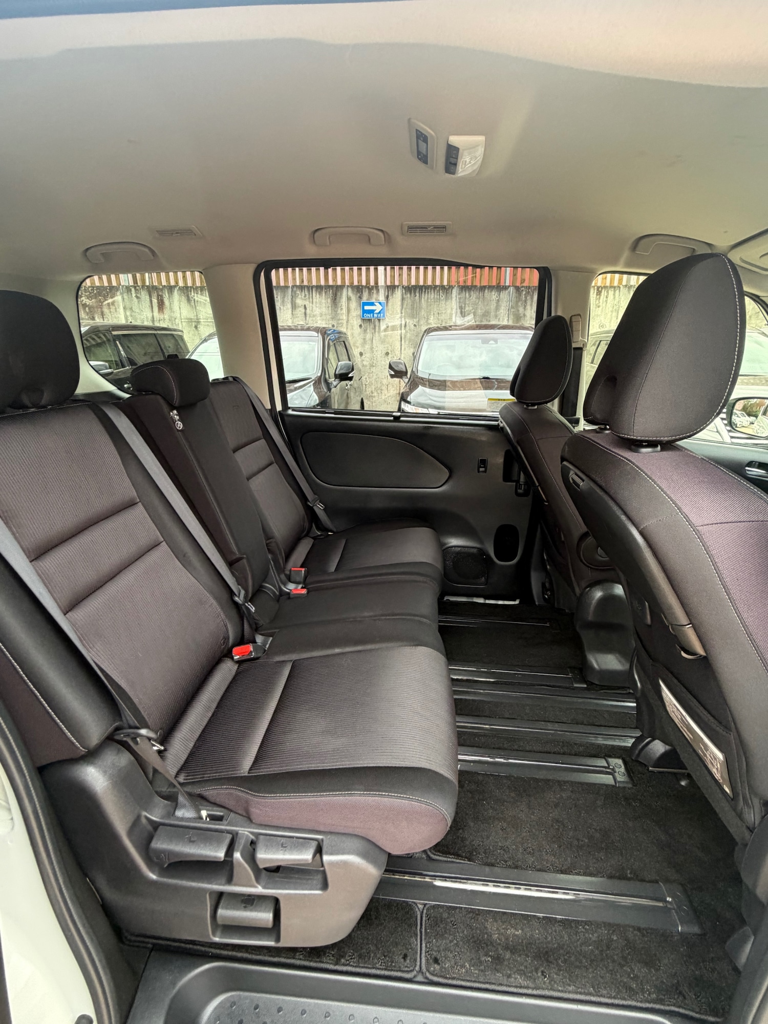 Used Nissan Serena 2017 for sale - 77819473: Photo 8