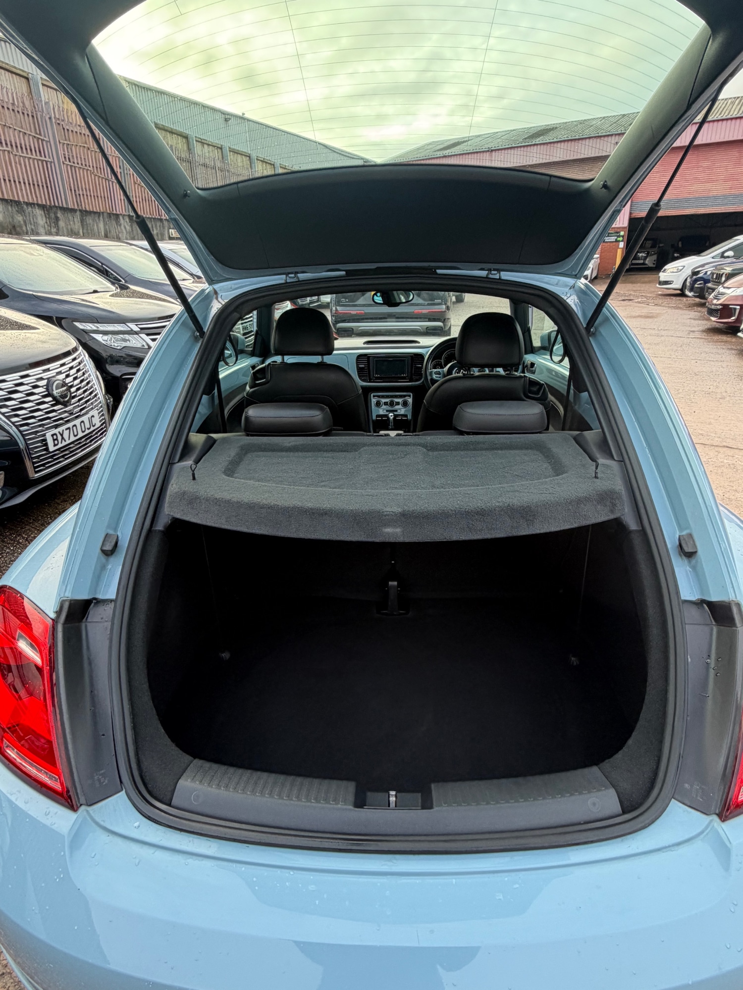 Used Volkswagen Beetle 2013 for sale - 77400391: Photo 10