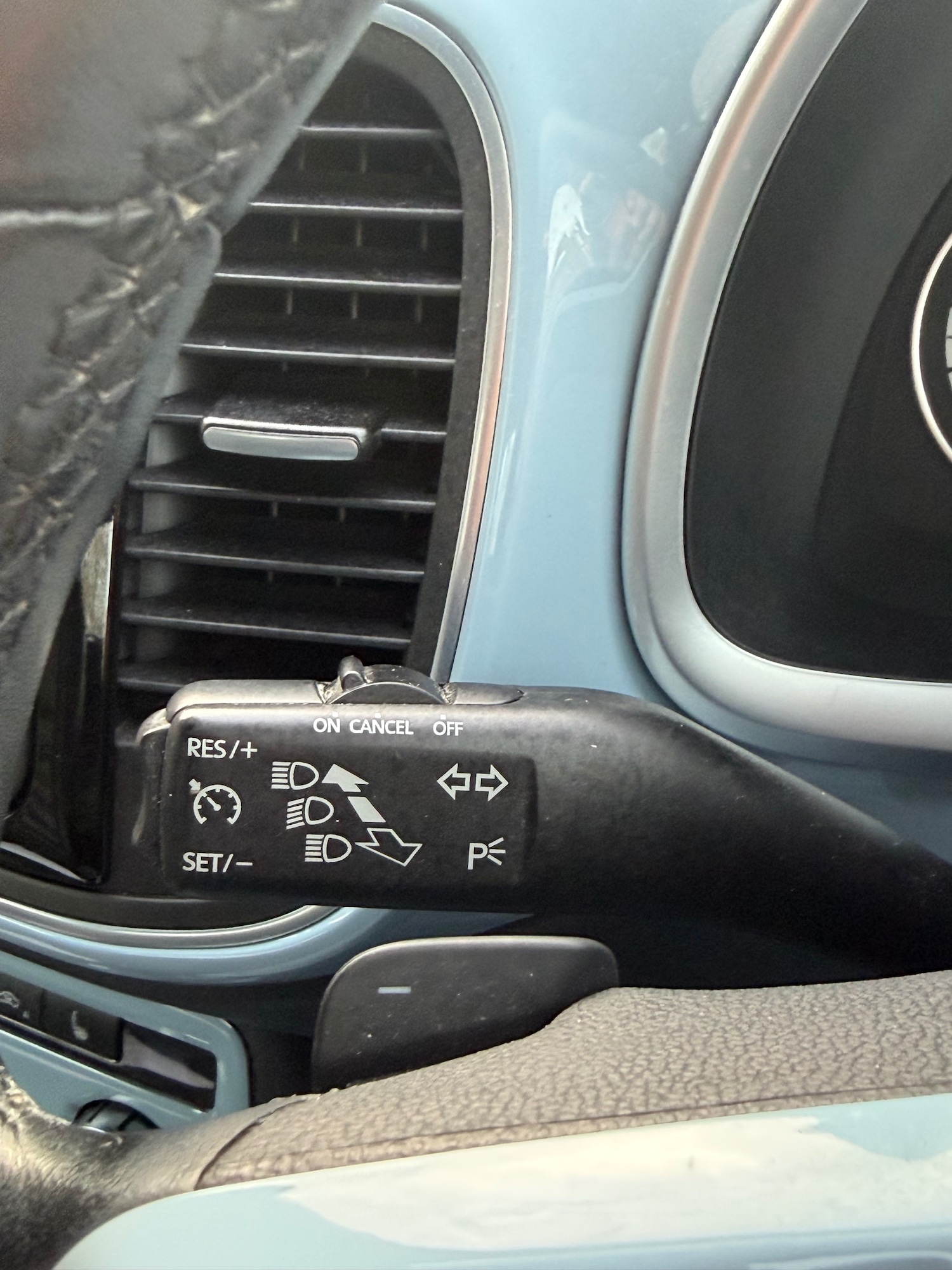 Used Volkswagen Beetle 2013 for sale - 77400391: Photo 17