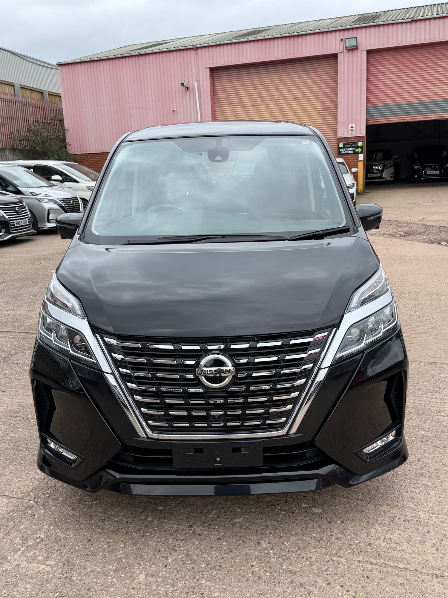 Used Nissan Serena 2020 for sale - 77735457: Photo 1