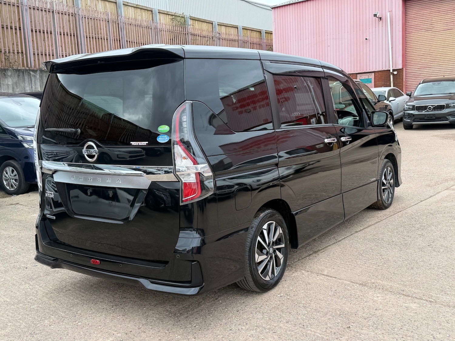 Used Nissan Serena 2020 for sale - 77735457: Photo 6
