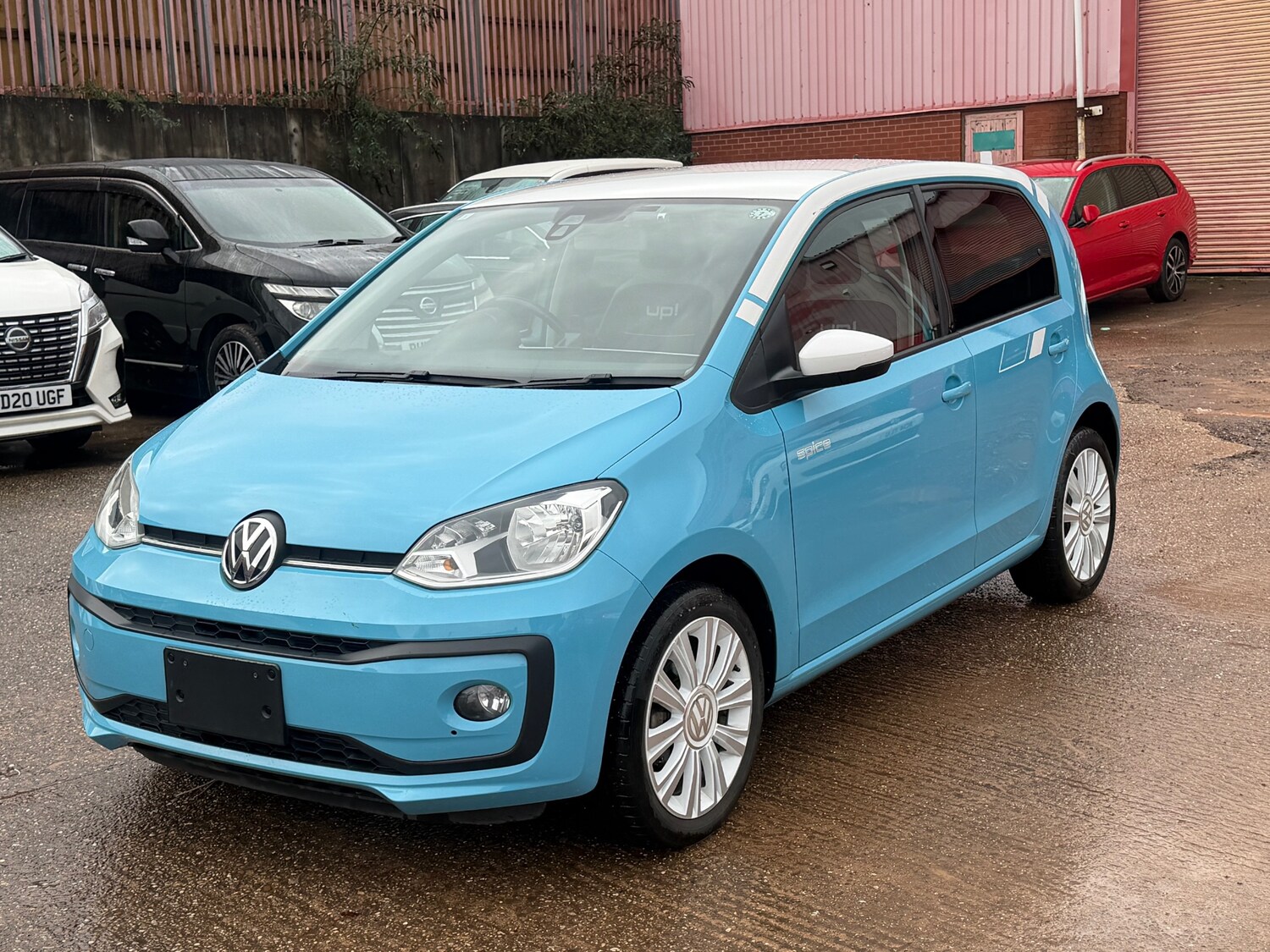 Used Volkswagen up! 2019 for sale - 76757190: Photo 2