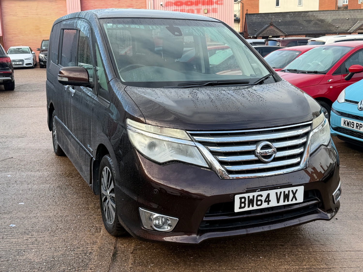 Used Nissan Serena 2015 for sale - 77242869: Photo 2