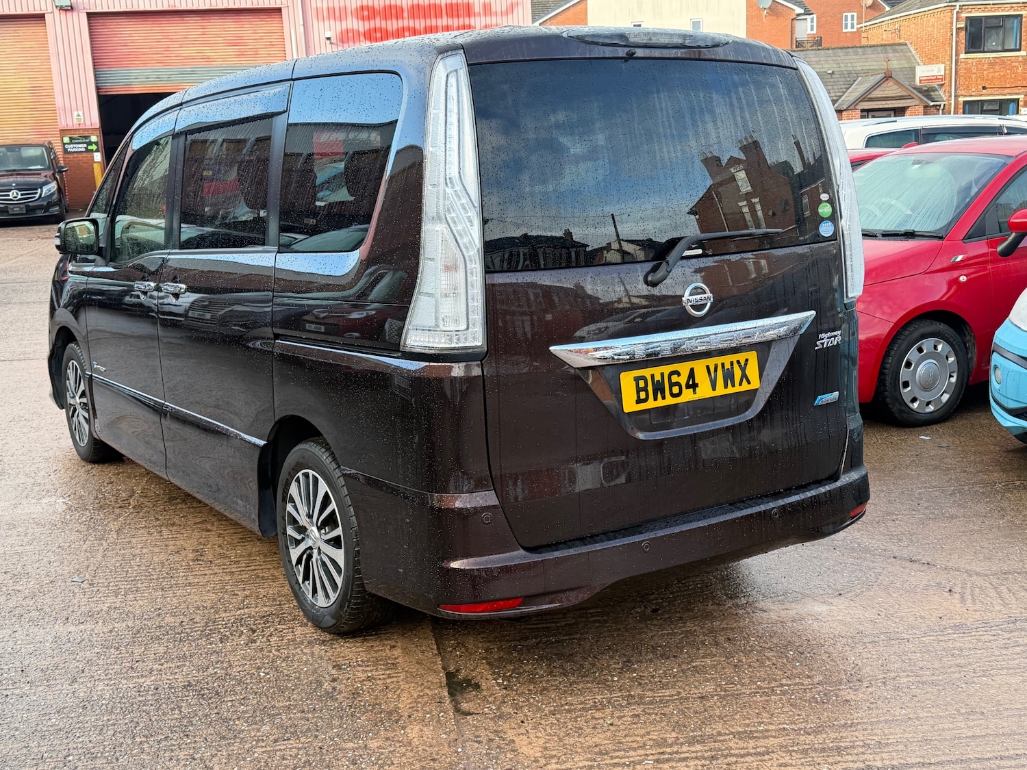 Used Nissan Serena 2015 for sale - 77242869: Photo 5