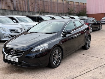 Used Volvo V40 2014 for sale - 77522276: Photo