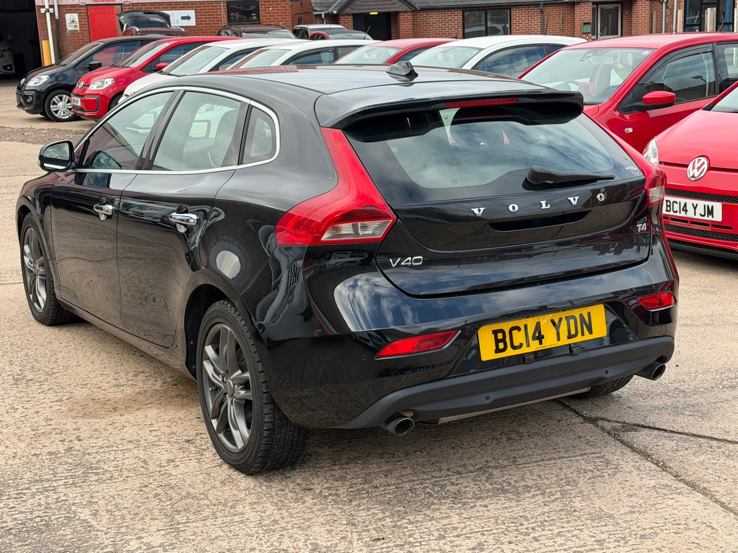 Used Volvo V40 2014 for sale - 77522276: Photo 5