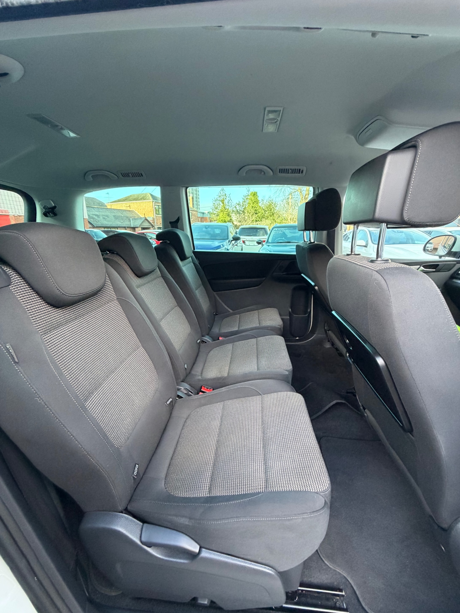 Used Volkswagen Sharan 2013 for sale - 77368010: Photo 8