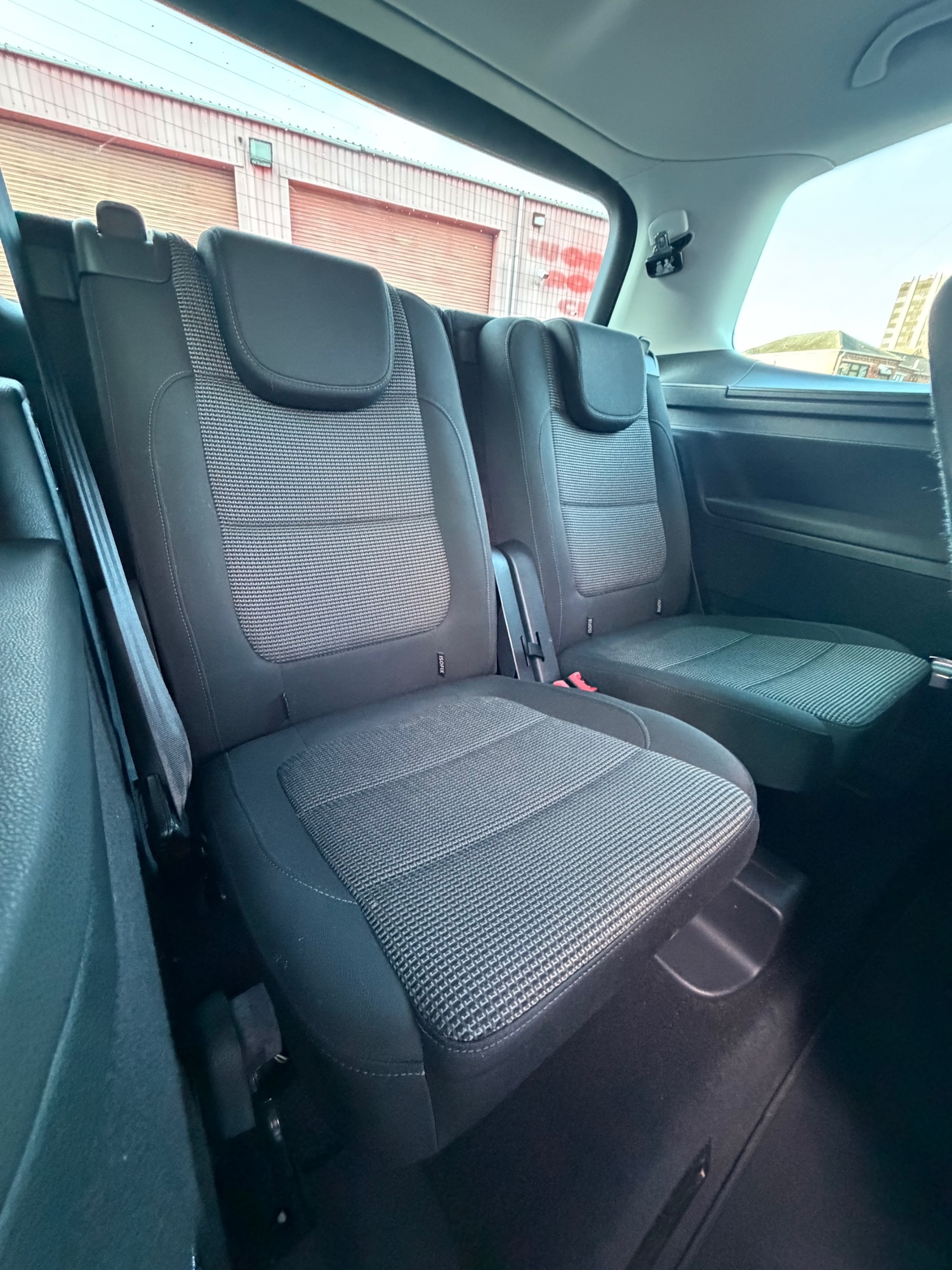 Used Volkswagen Sharan 2013 for sale - 77368010: Photo 9