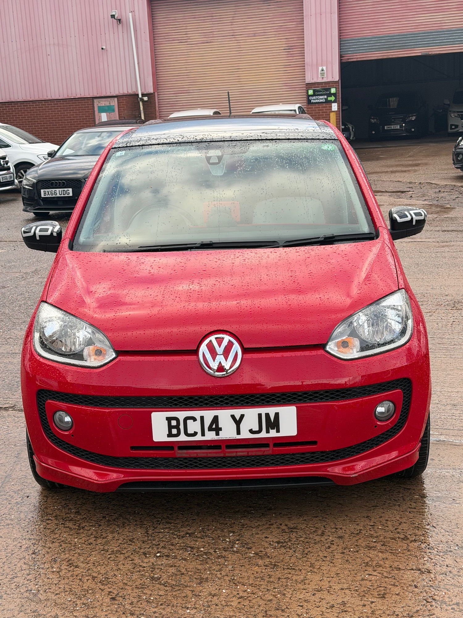 Used Volkswagen up! 2014 for sale - 76187331: Photo 1