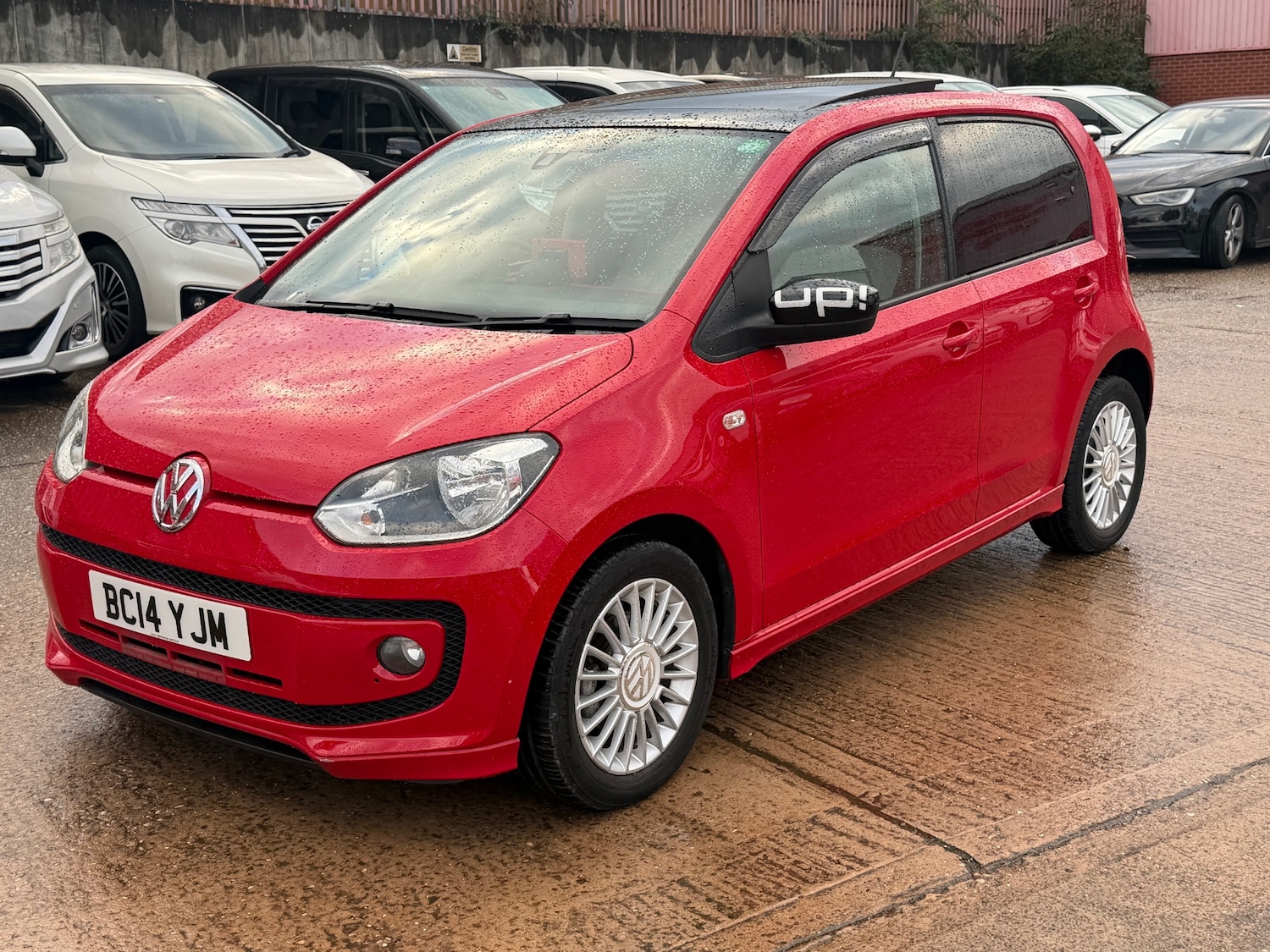 Used Volkswagen up! 2014 for sale - 76187331: Photo 3