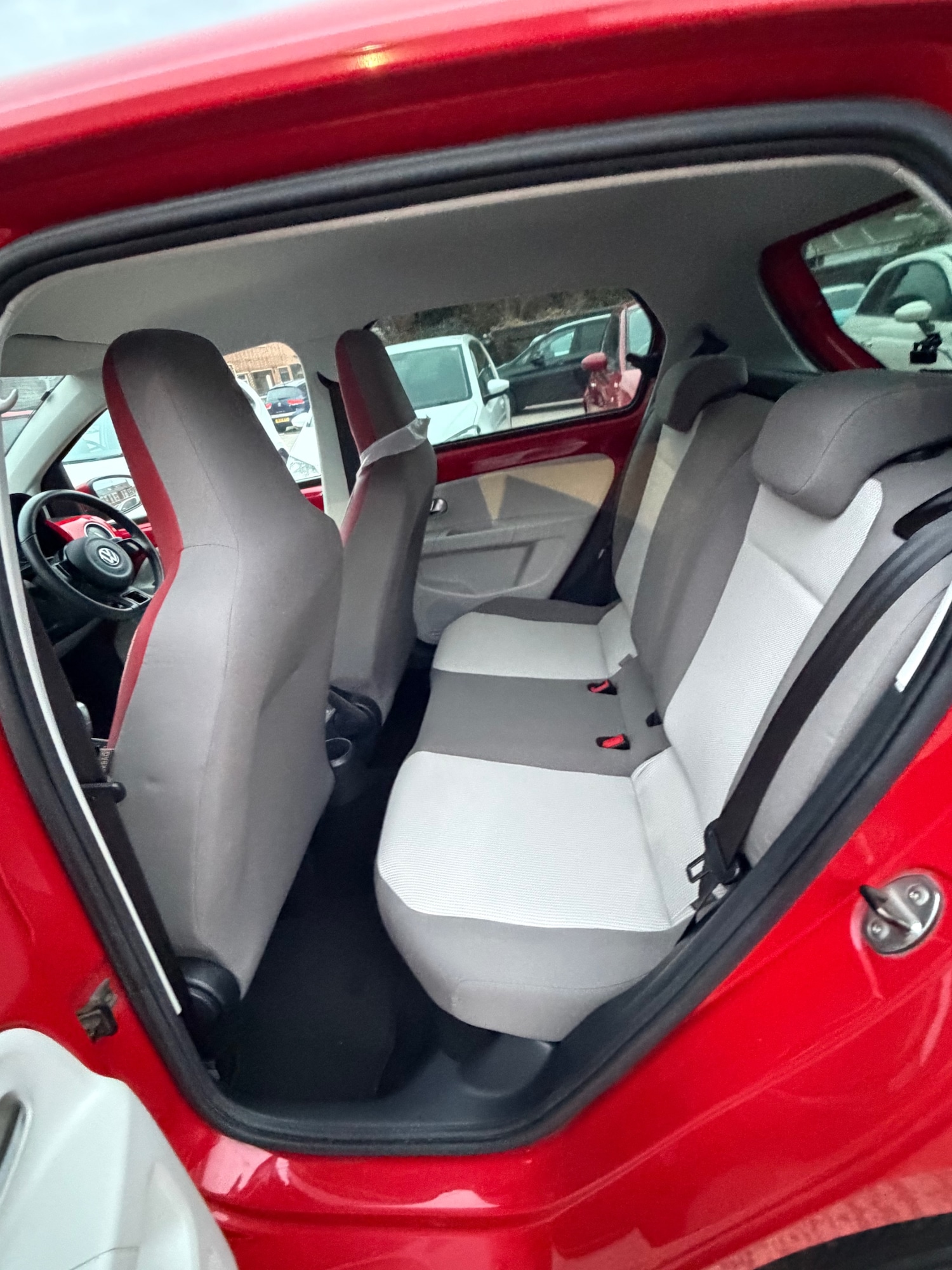 Used Volkswagen up! 2014 for sale - 76187331: Photo 8