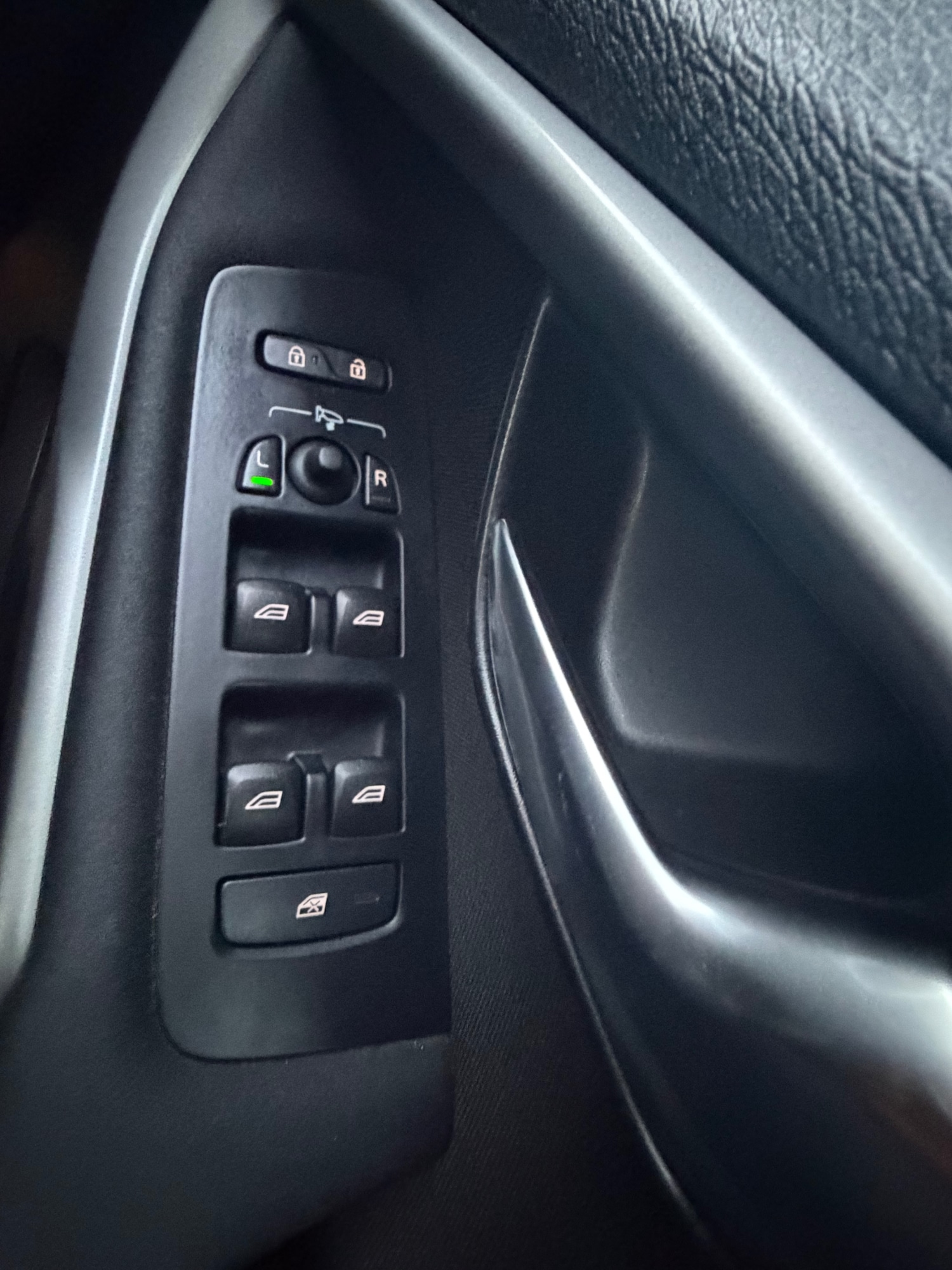 Used Volvo V40 2014 for sale - 77189561: Photo 16