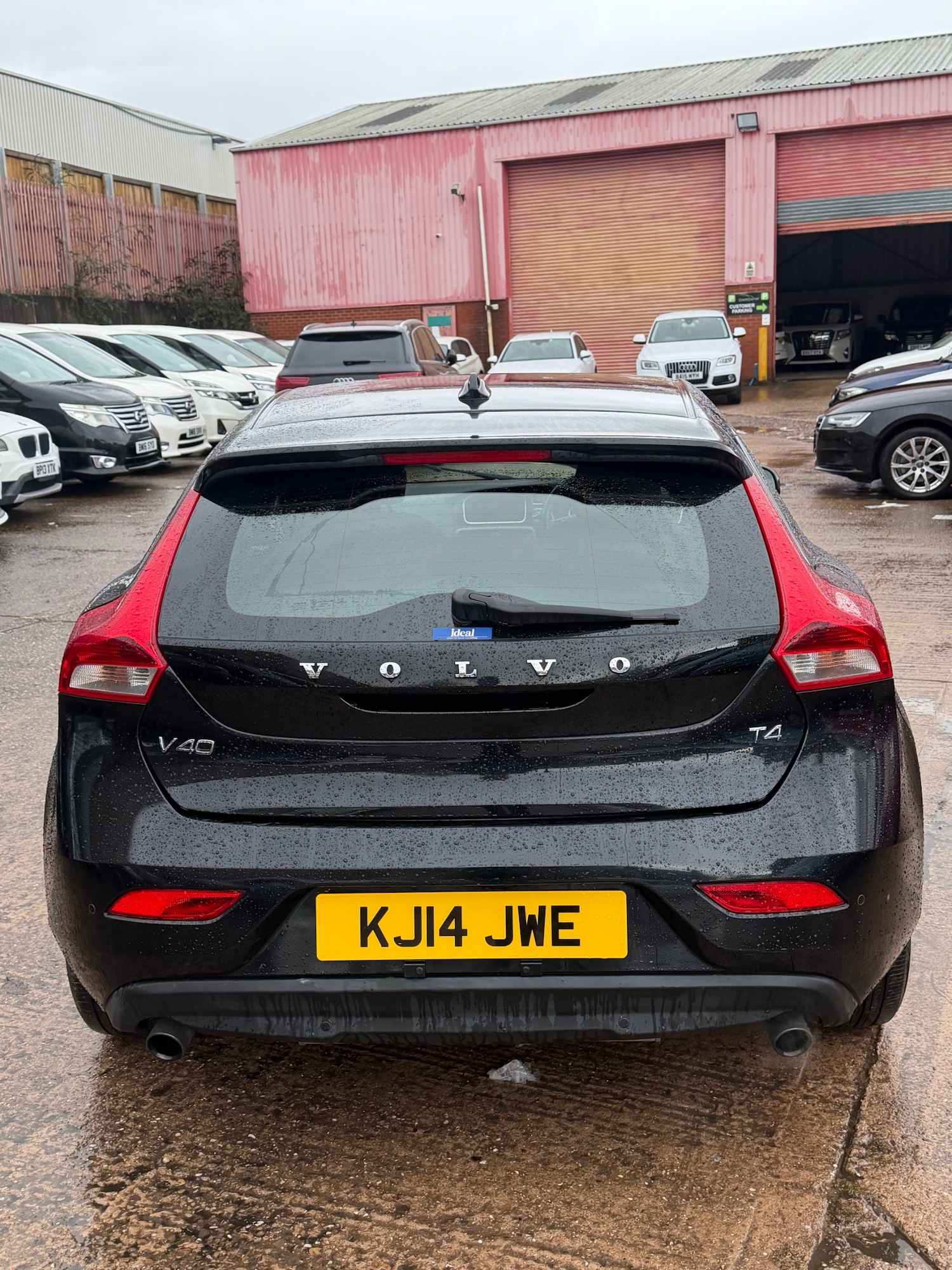 Used Volvo V40 2014 for sale - 77189561: Photo 4