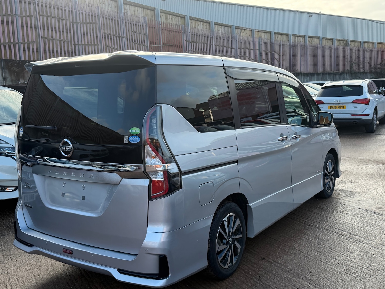 Used Nissan Serena 2020 for sale - 77368004: Photo 6