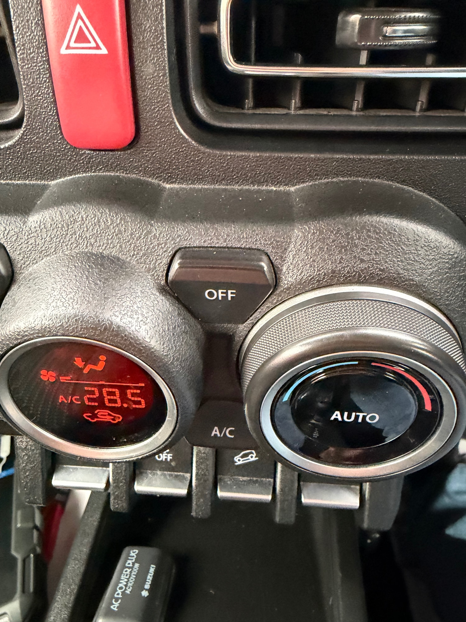 Used Suzuki Jimny 2022 for sale - 77610456: Photo 14