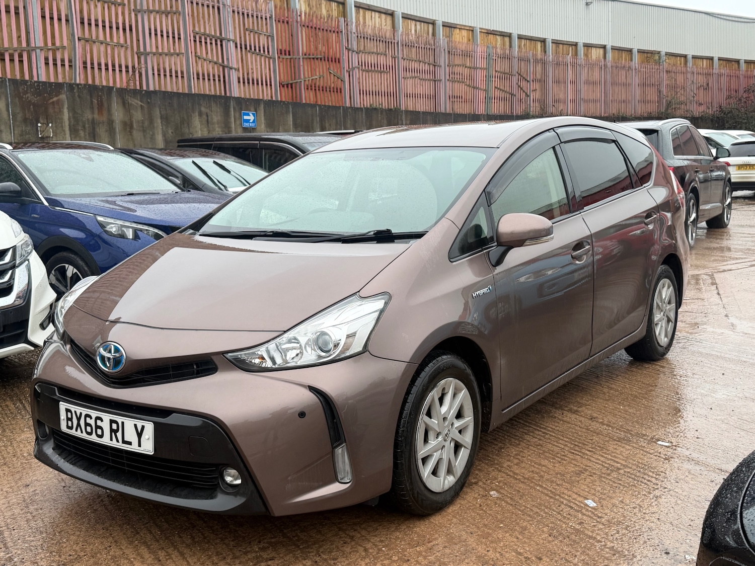 Used Toyota Prius 2016 for sale - 77230778: Photo 3