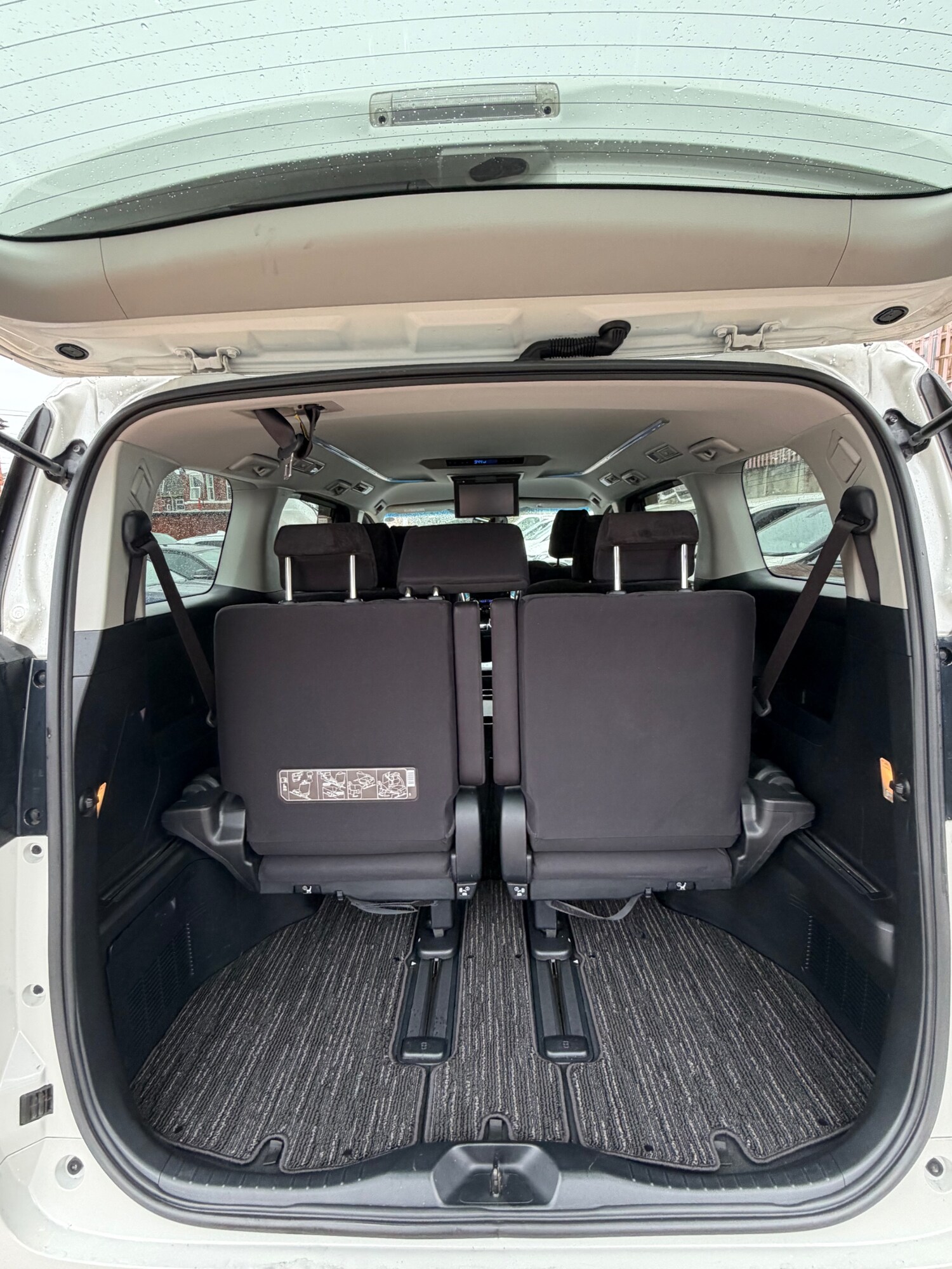 Used Toyota Vellfire 2018 for sale - 77908379: Photo 17