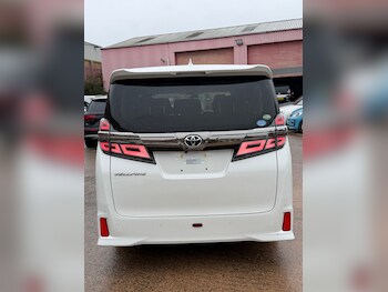 Used Toyota Vellfire 2018 for sale - 77908379: Photo