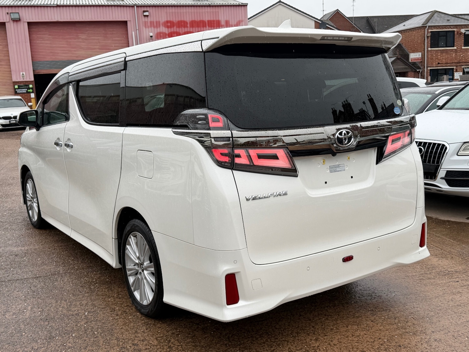 Used Toyota Vellfire 2018 for sale - 77908379: Photo 5