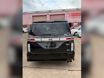 Used Nissan Elgrand 2011 for sale - 76336037: Photo 4