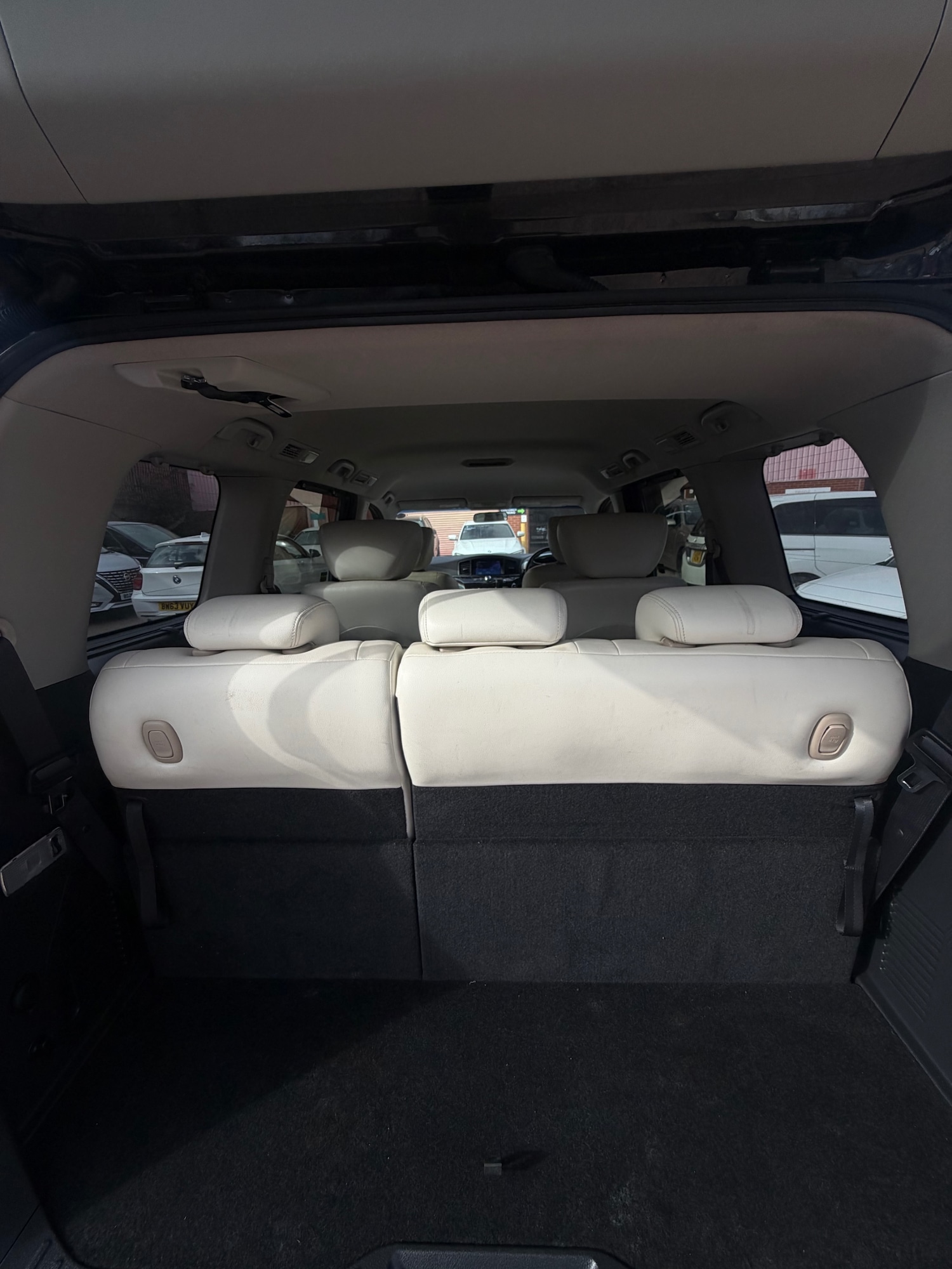 Used Nissan Elgrand 2011 for sale - 77663067: Photo 13