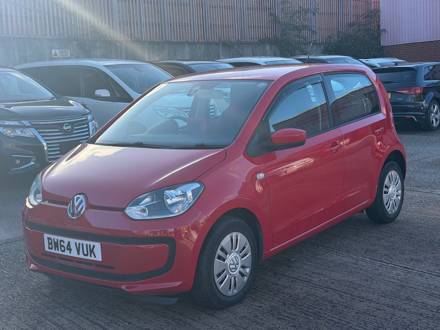 Used Volkswagen up! 2014 for sale - 76445123: Photo 3