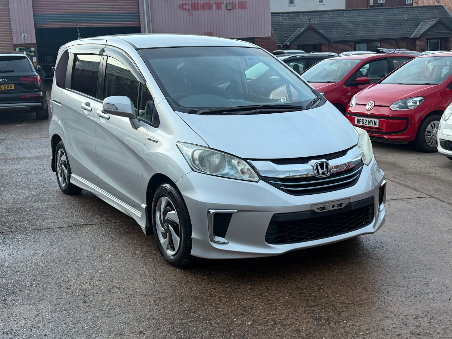 Used Honda Freed 2014 for sale - 76941835: Photo 3