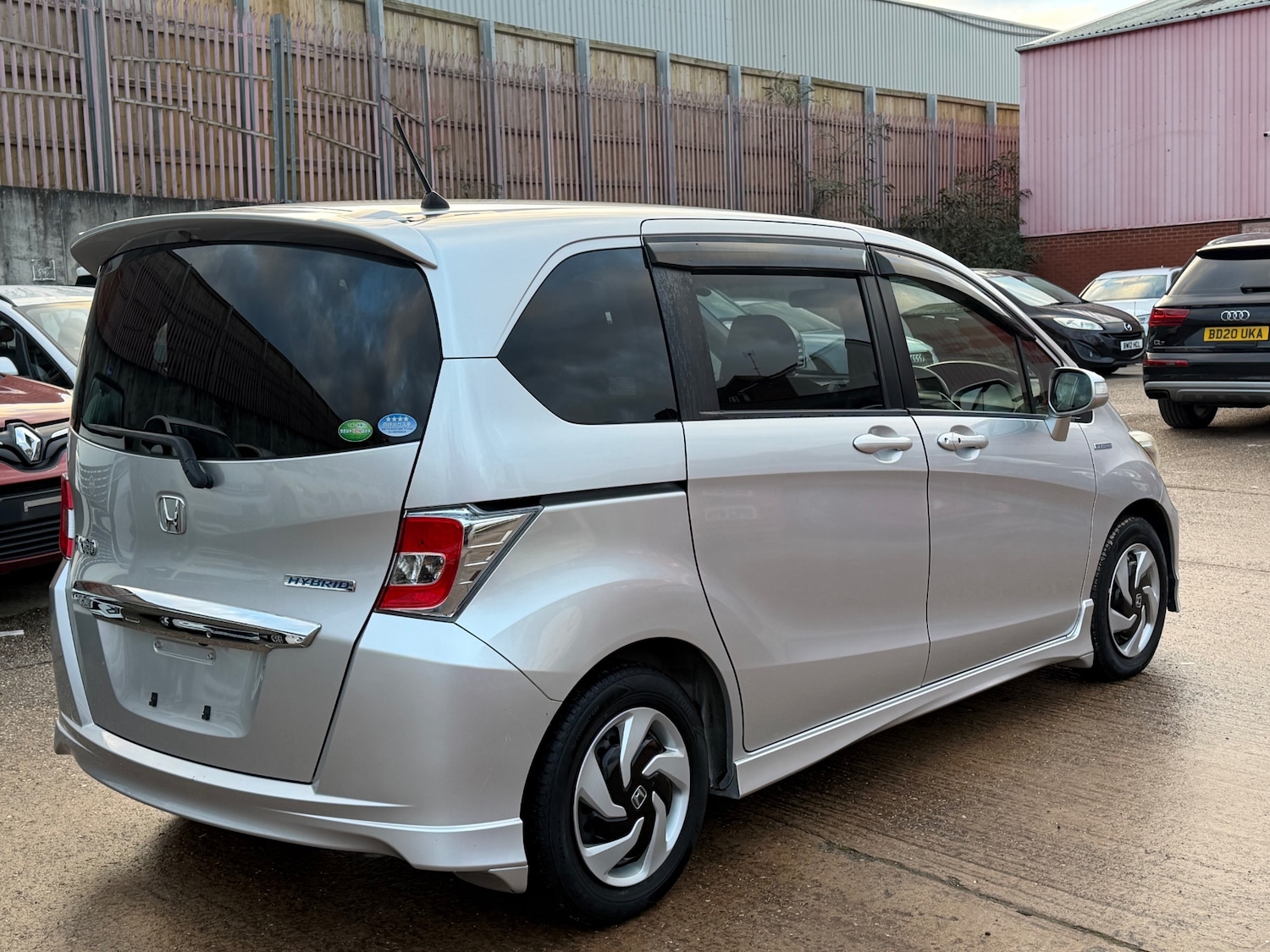 Used Honda Freed 2014 for sale - 76941835: Photo 5