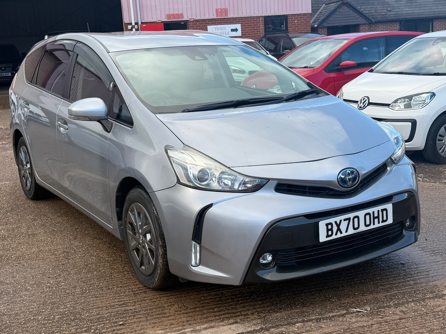 Used Toyota Prius+ 2020 for sale - 76179072: Photo 2