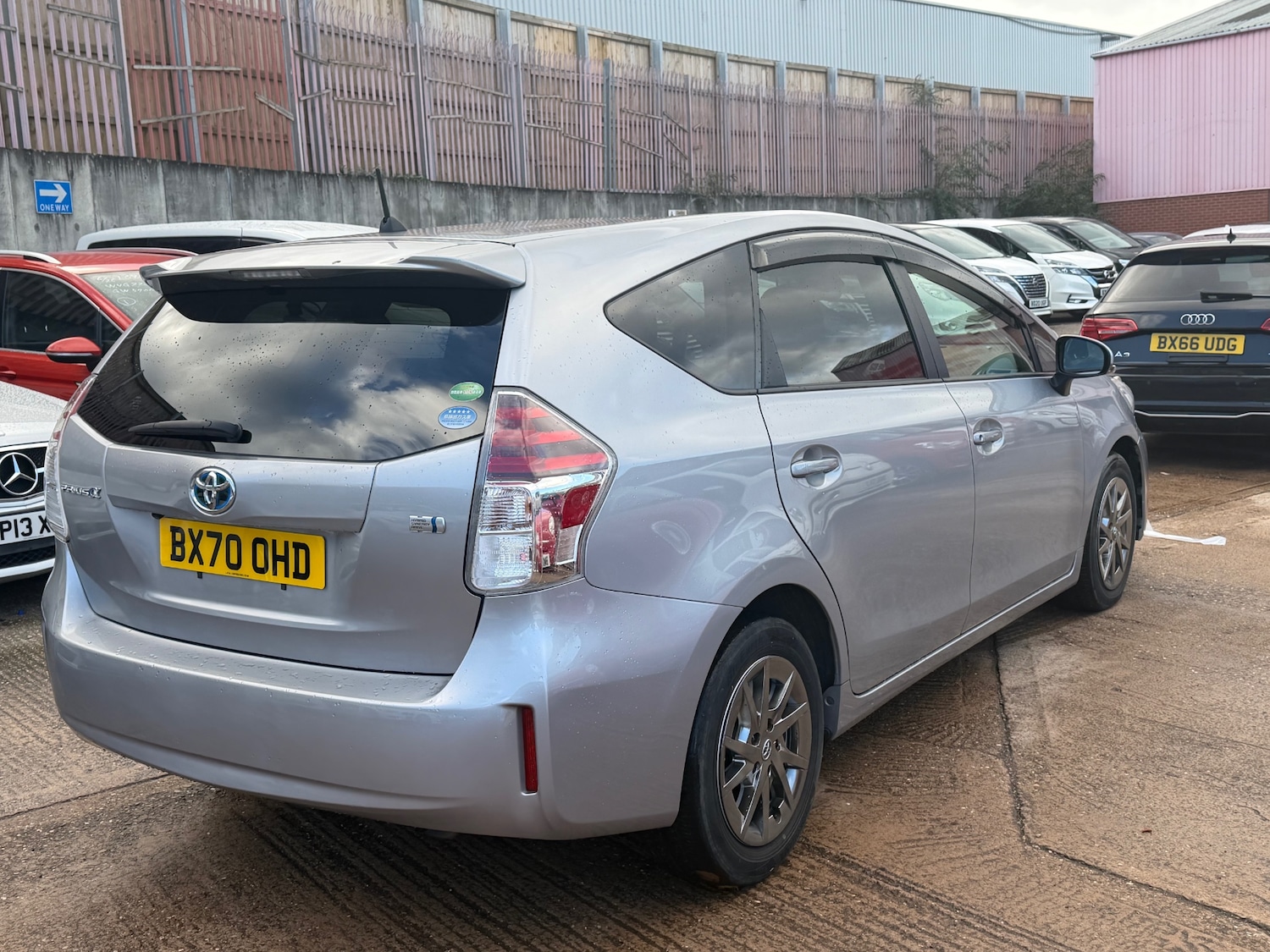 Used Toyota Prius+ 2020 for sale - 76179072: Photo 5