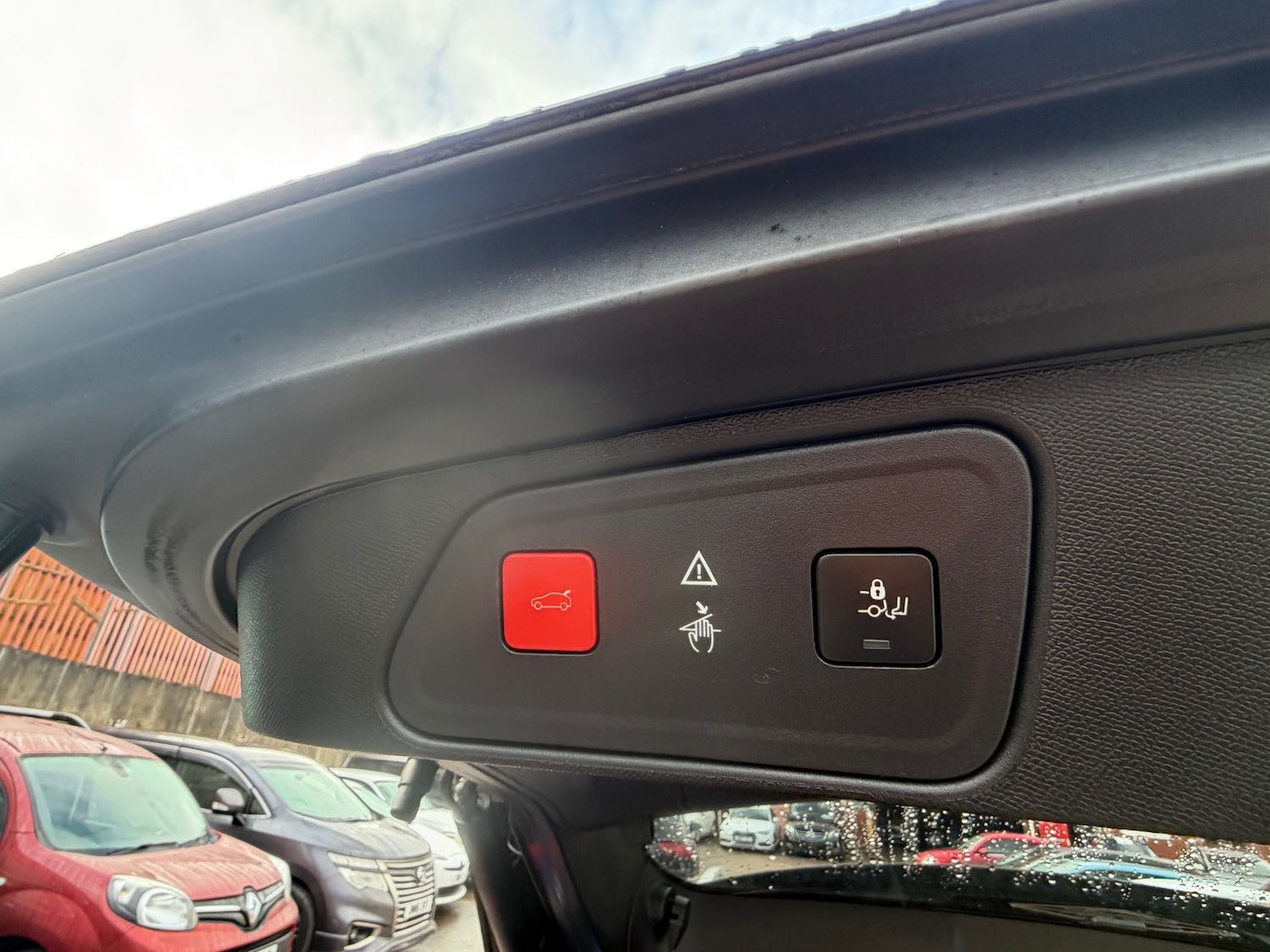 Used Peugeot 3008 2017 for sale - 77237469: Photo 10