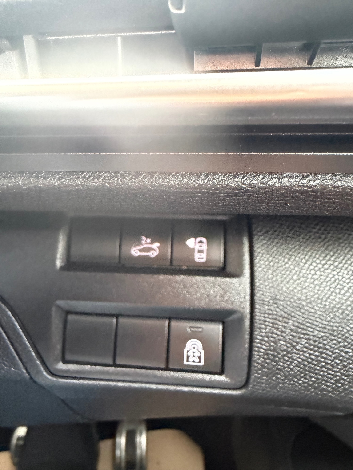 Used Peugeot 3008 2017 for sale - 77237469: Photo 16