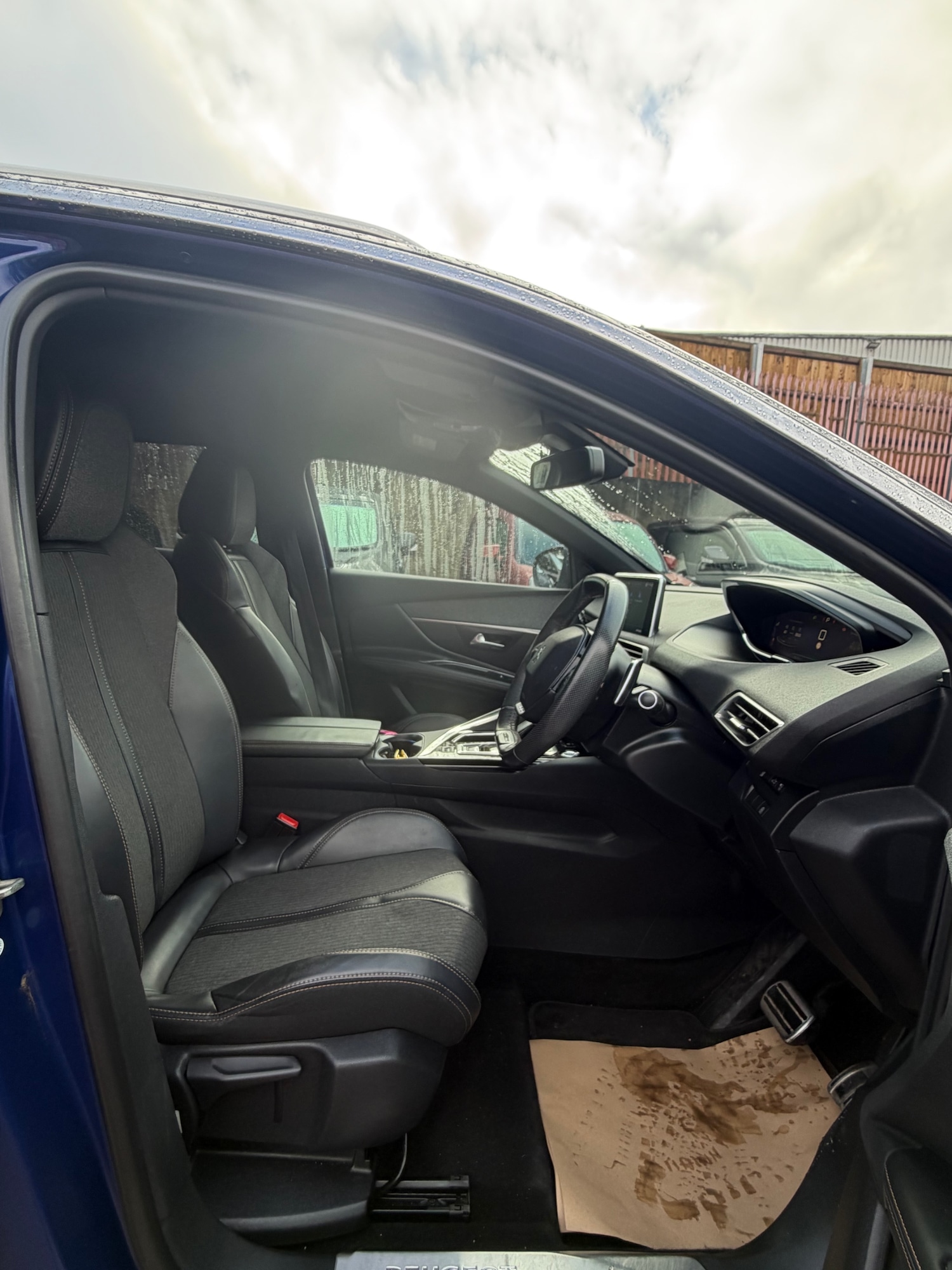 Used Peugeot 3008 2017 for sale - 77237469: Photo 7