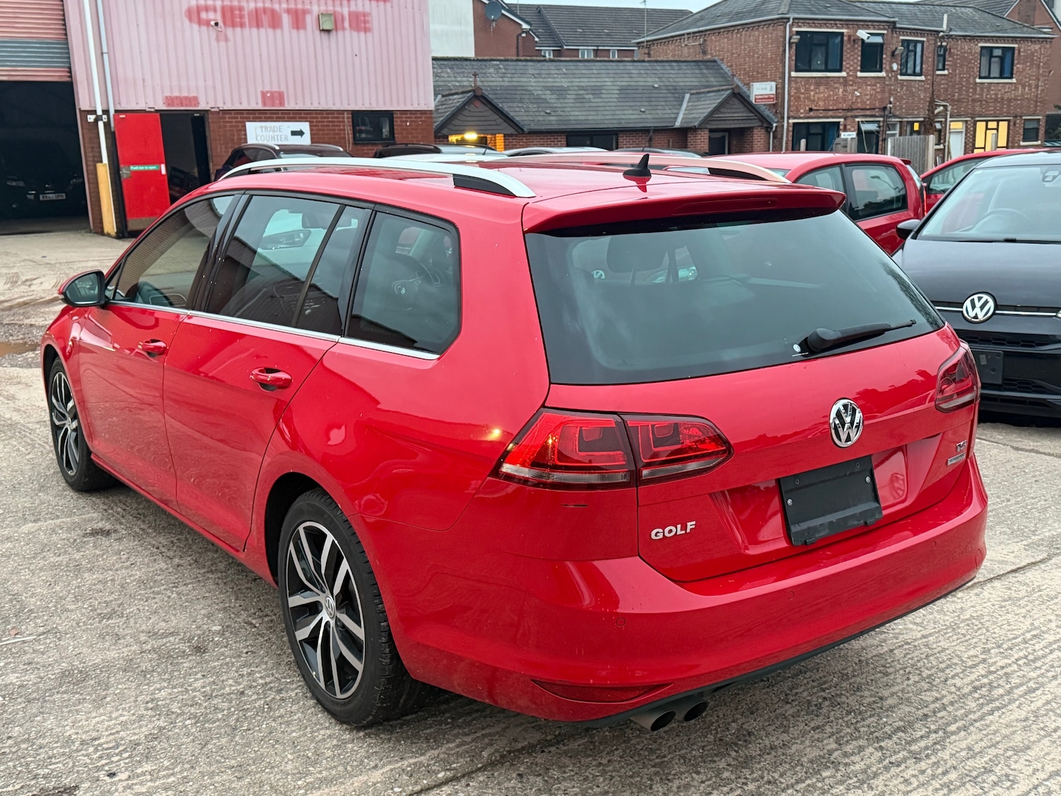 Used Volkswagen Golf 2014 for sale - 76596600: Photo 5