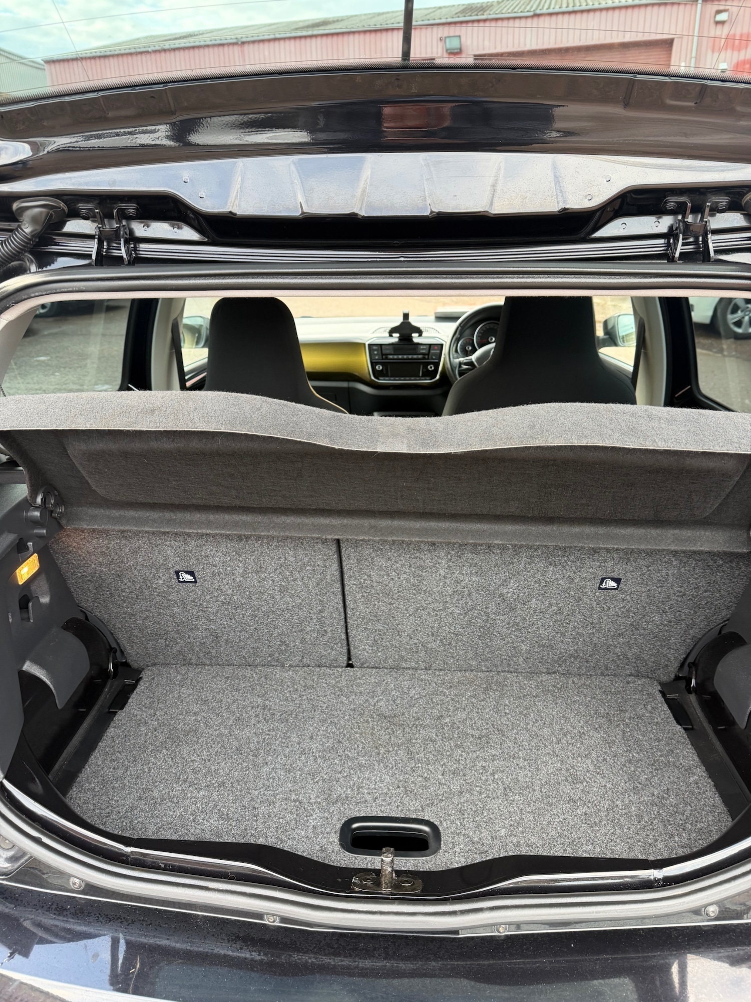 Used Volkswagen up! 2017 for sale - 76941064: Photo 10