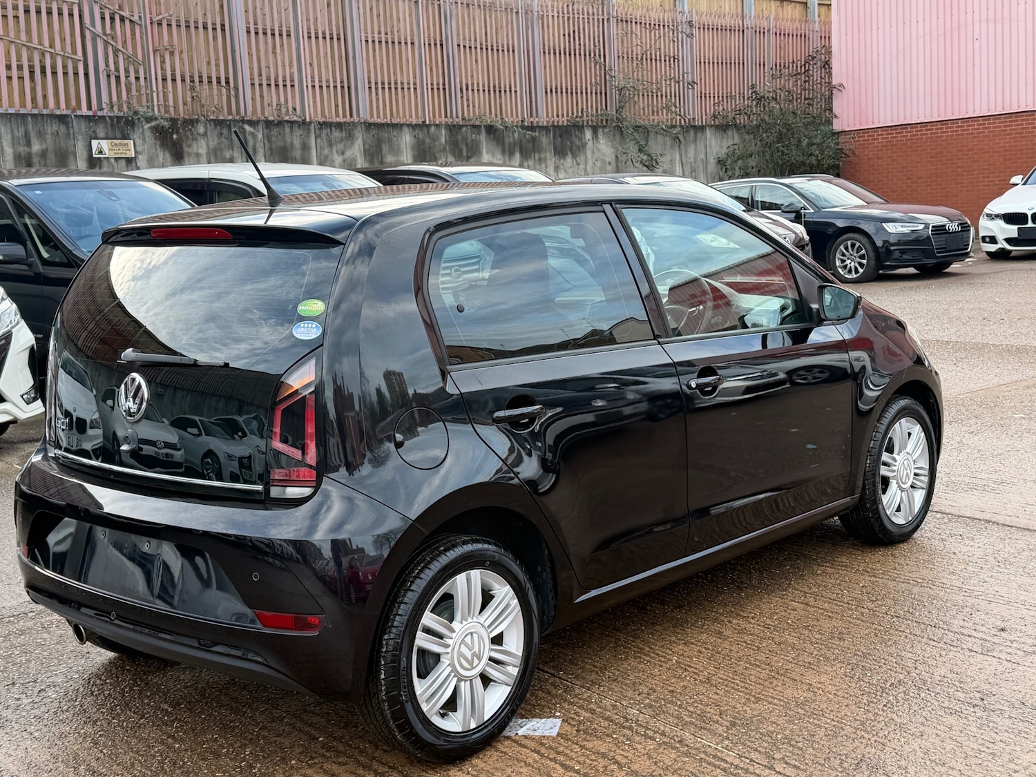 Used Volkswagen up! 2017 for sale - 76941064: Photo 6
