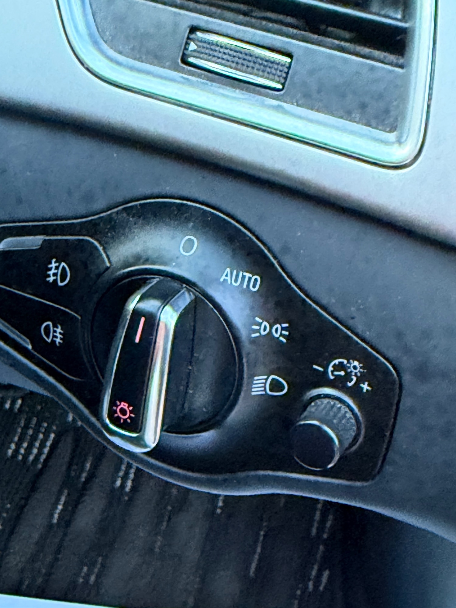 Used Audi A4 2015 for sale - 77453785: Photo 13