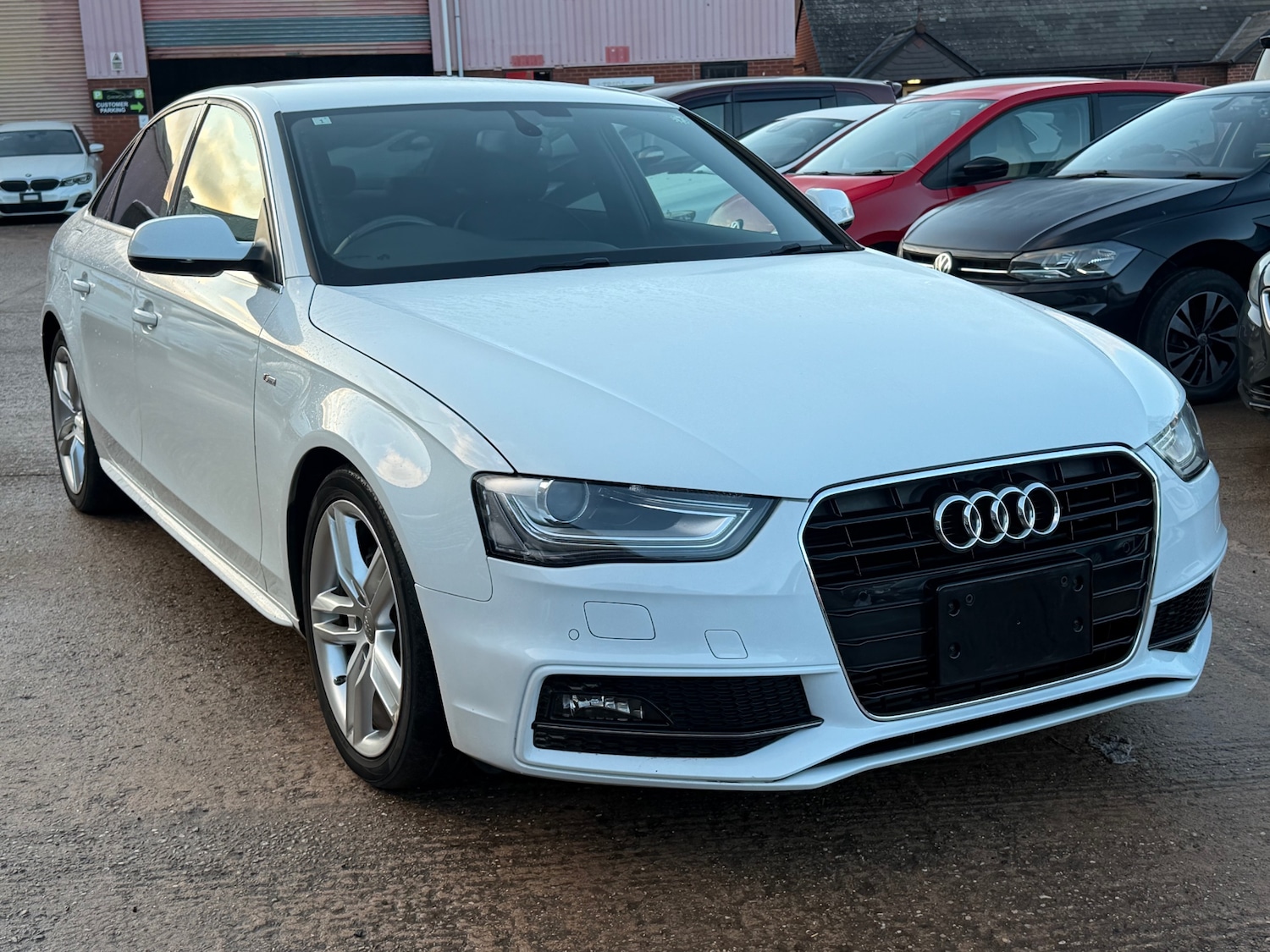 Used Audi A4 2015 for sale - 77453785: Photo 2