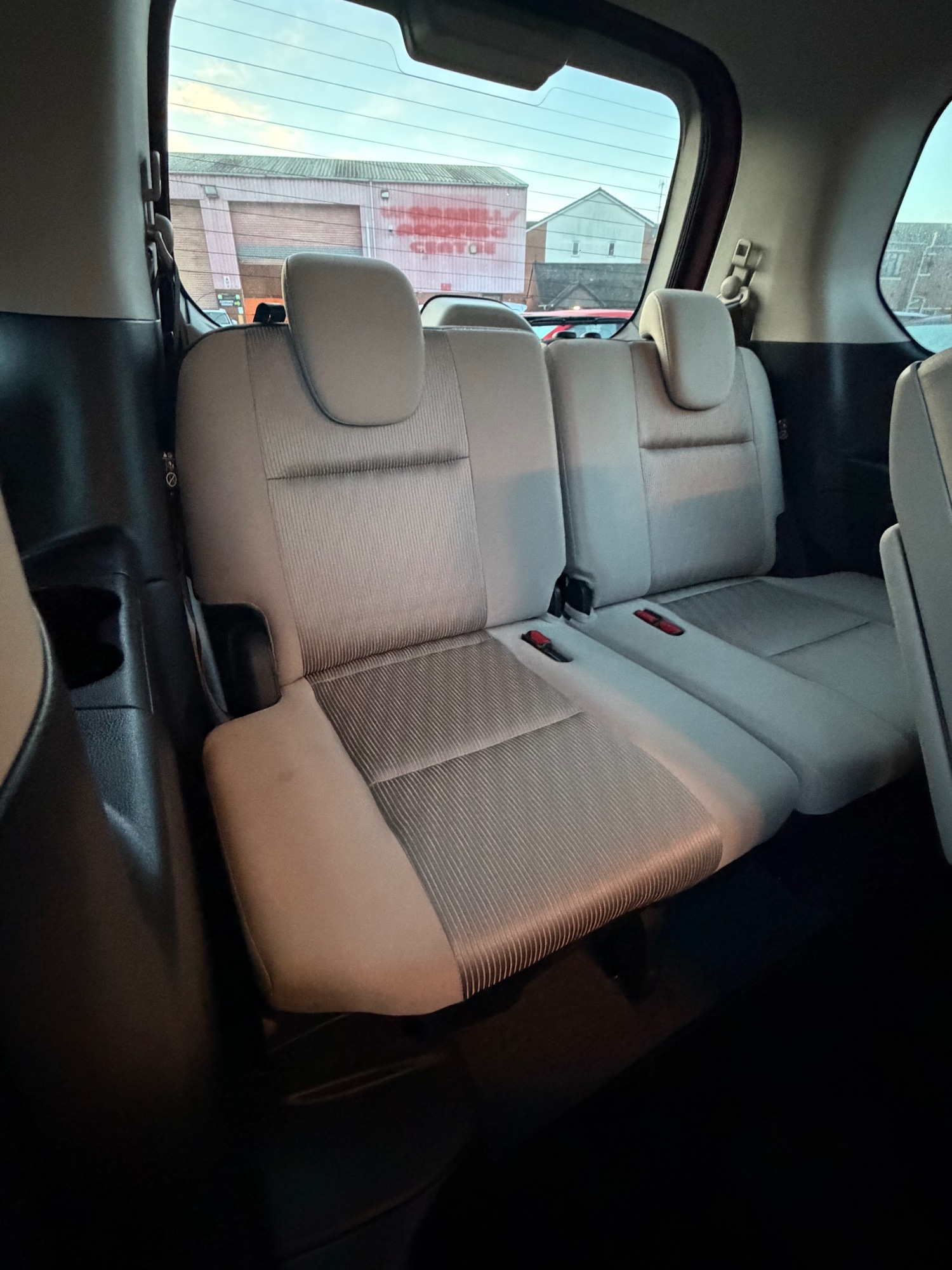 Used Nissan Serena 2016 for sale - 77014986: Photo 10