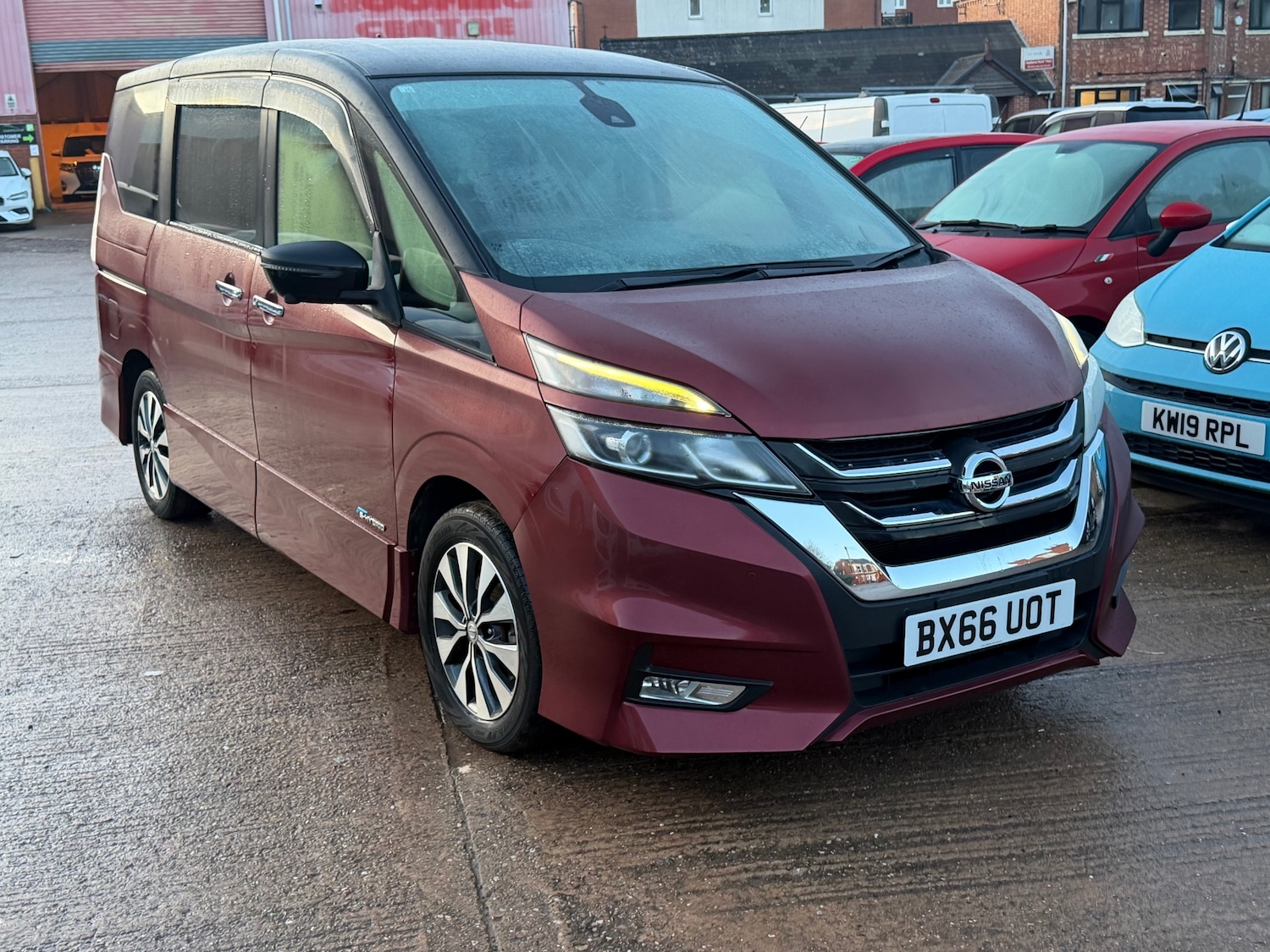 Used Nissan Serena 2016 for sale - 77014986: Photo 3