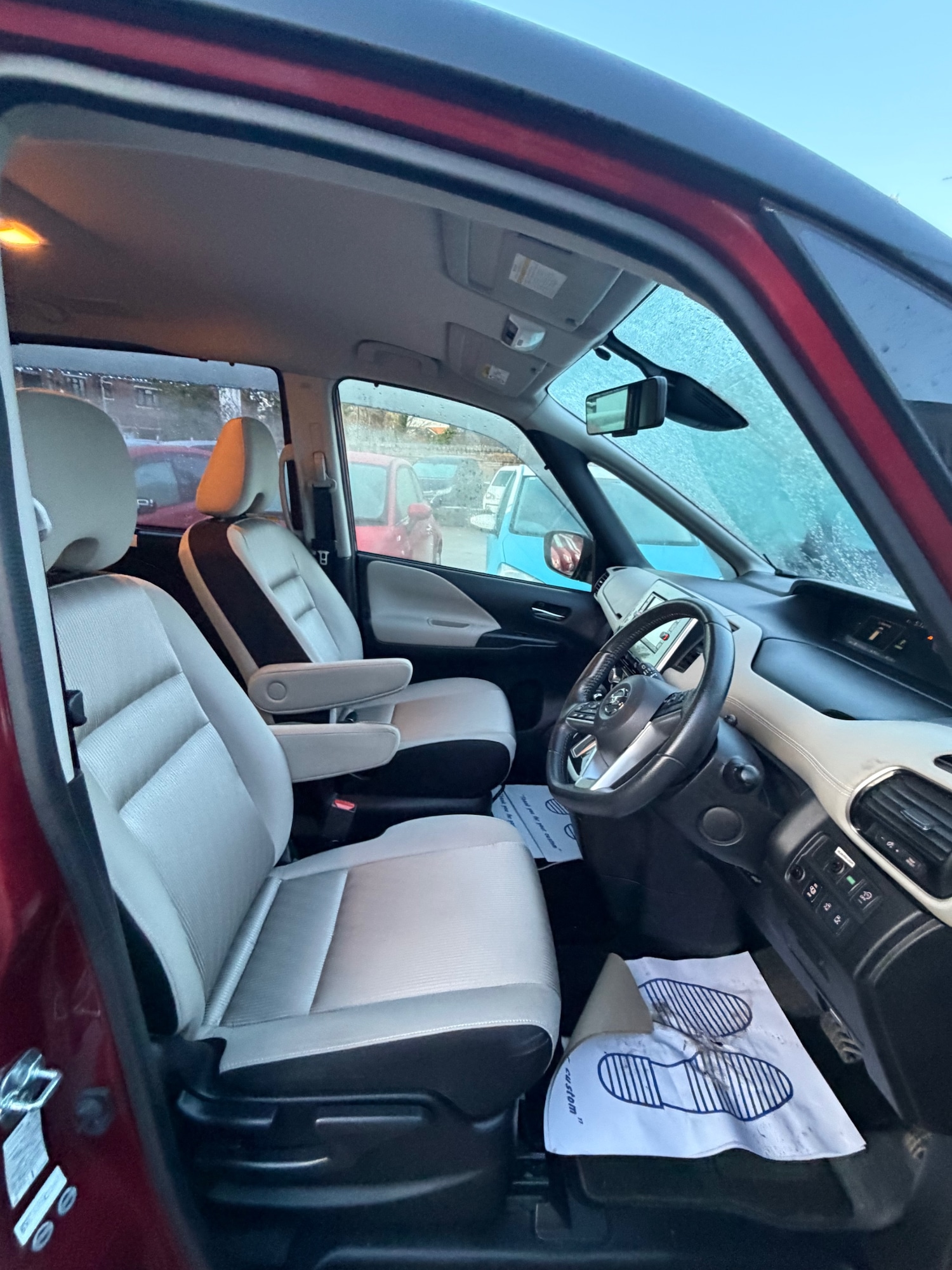 Used Nissan Serena 2016 for sale - 77014986: Photo 8