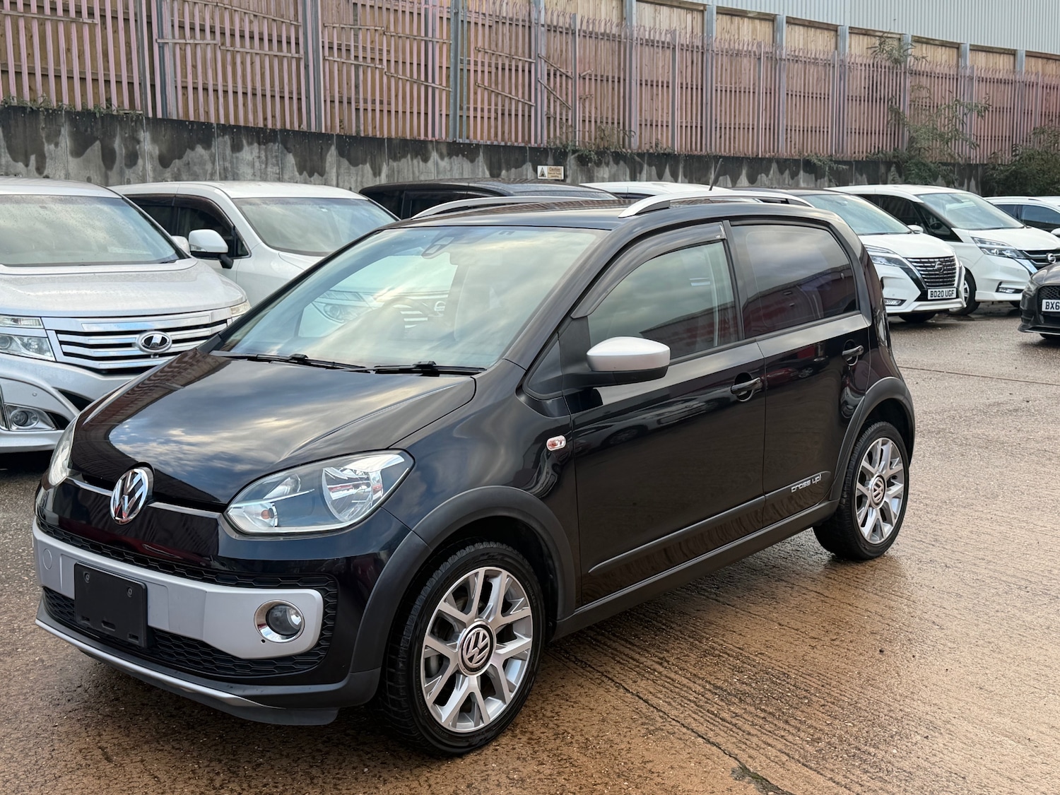 Used Volkswagen up! 2015 for sale - 76511205: Photo 3